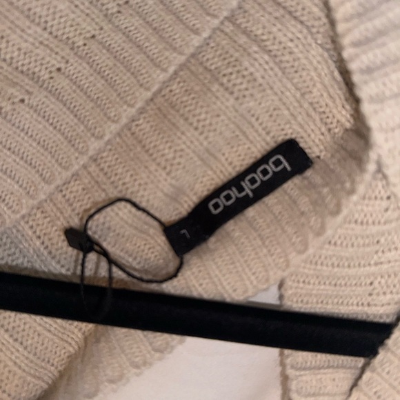 Boohoo Cream Ribbed Knit Sweater - Picture 4 of 5